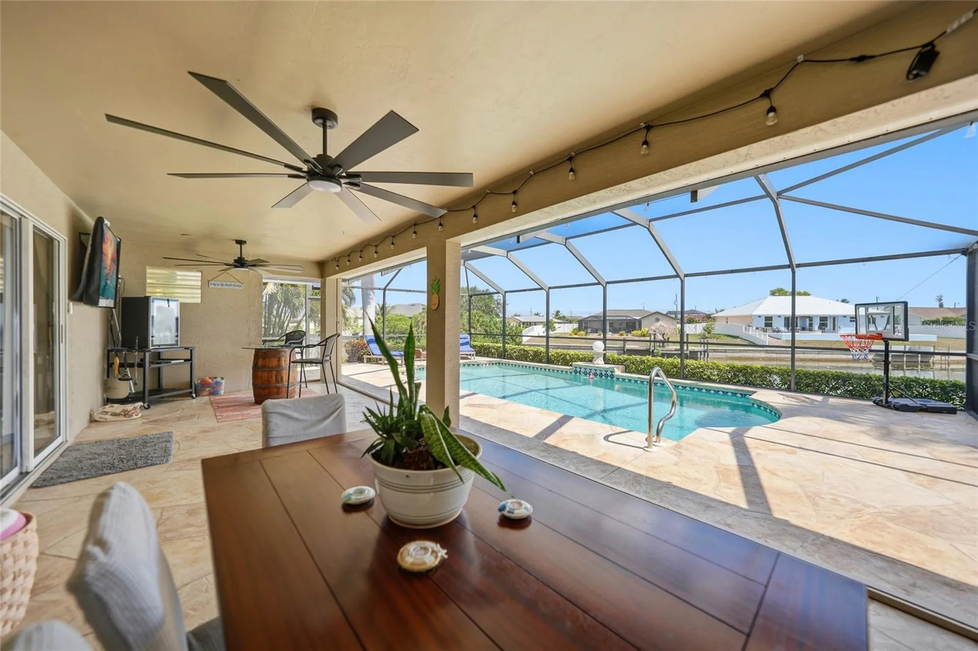 515 Gleason Parkway Cape Coral FL 33914