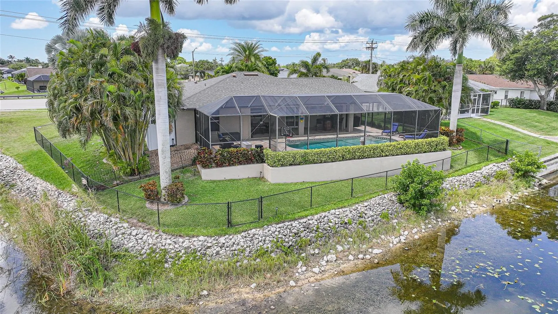 515 Gleason Parkway Cape Coral FL 33914
