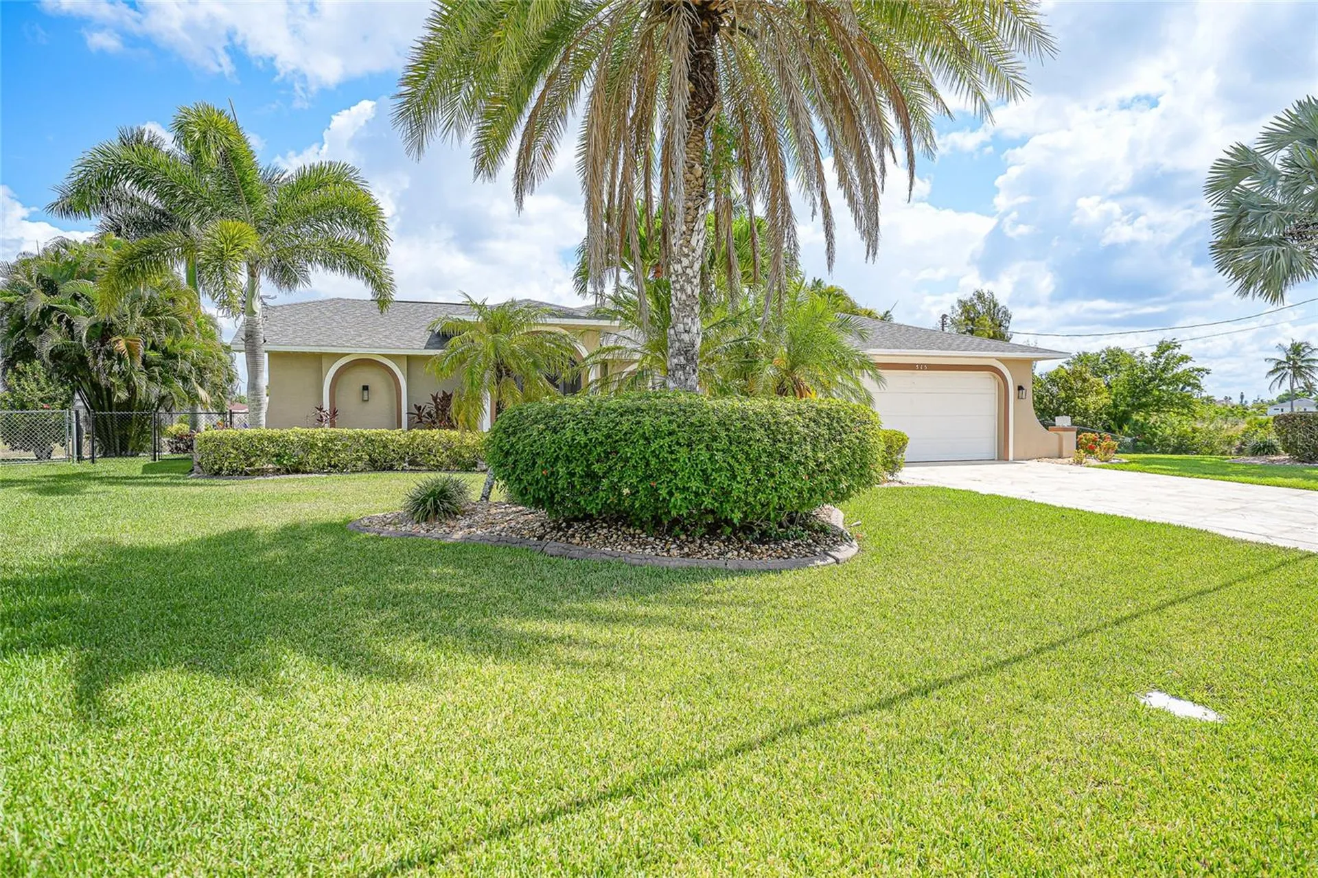 515 Gleason Parkway Cape Coral FL 33914