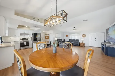 515 Gleason Parkway Cape Coral FL 33914