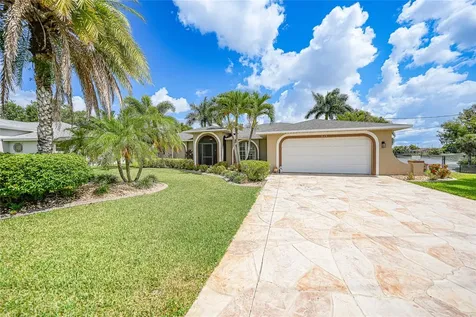 515 Gleason Parkway Cape Coral FL 33914