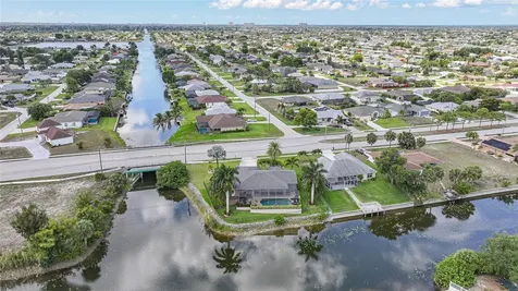 515 Gleason Parkway Cape Coral FL 33914