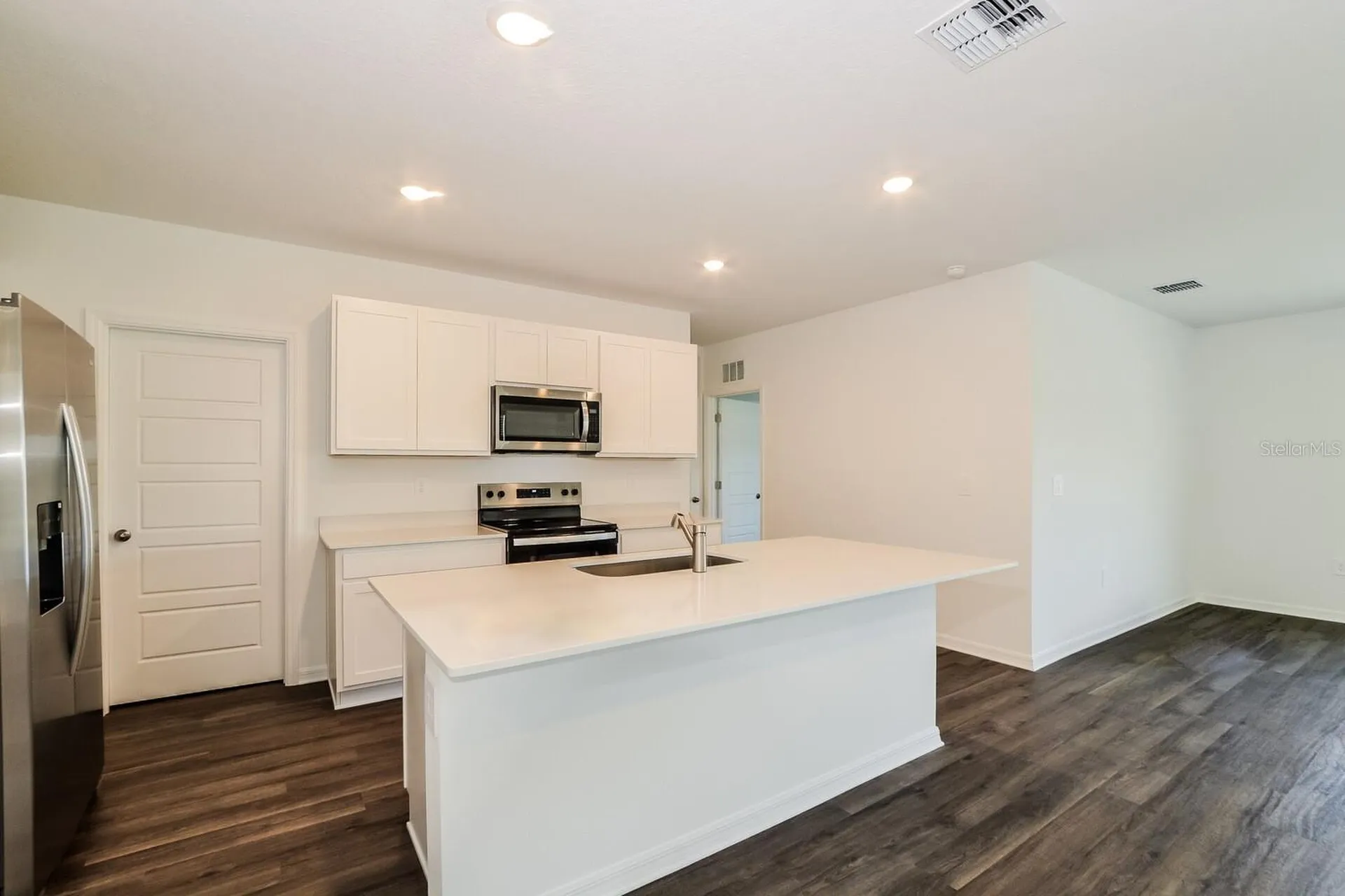 3443 Nettle Loop Tavares FL 32778