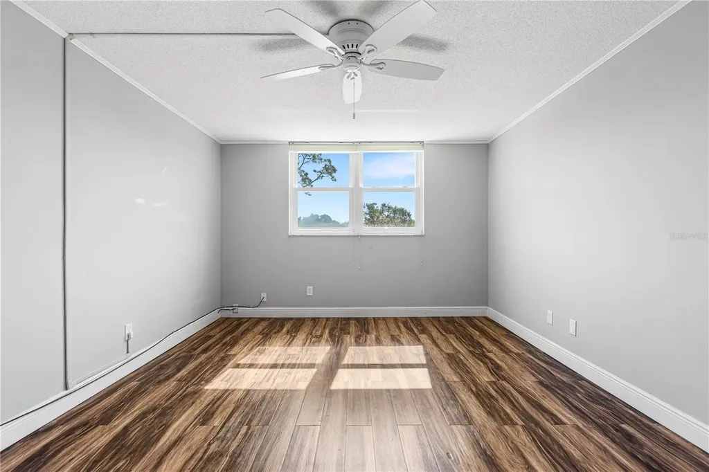 4915 Bay Street NE St Petersburg FL 33703