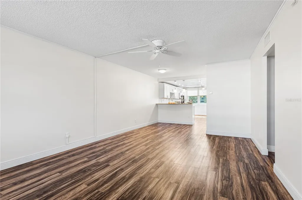 4915 Bay Street NE St Petersburg FL 33703