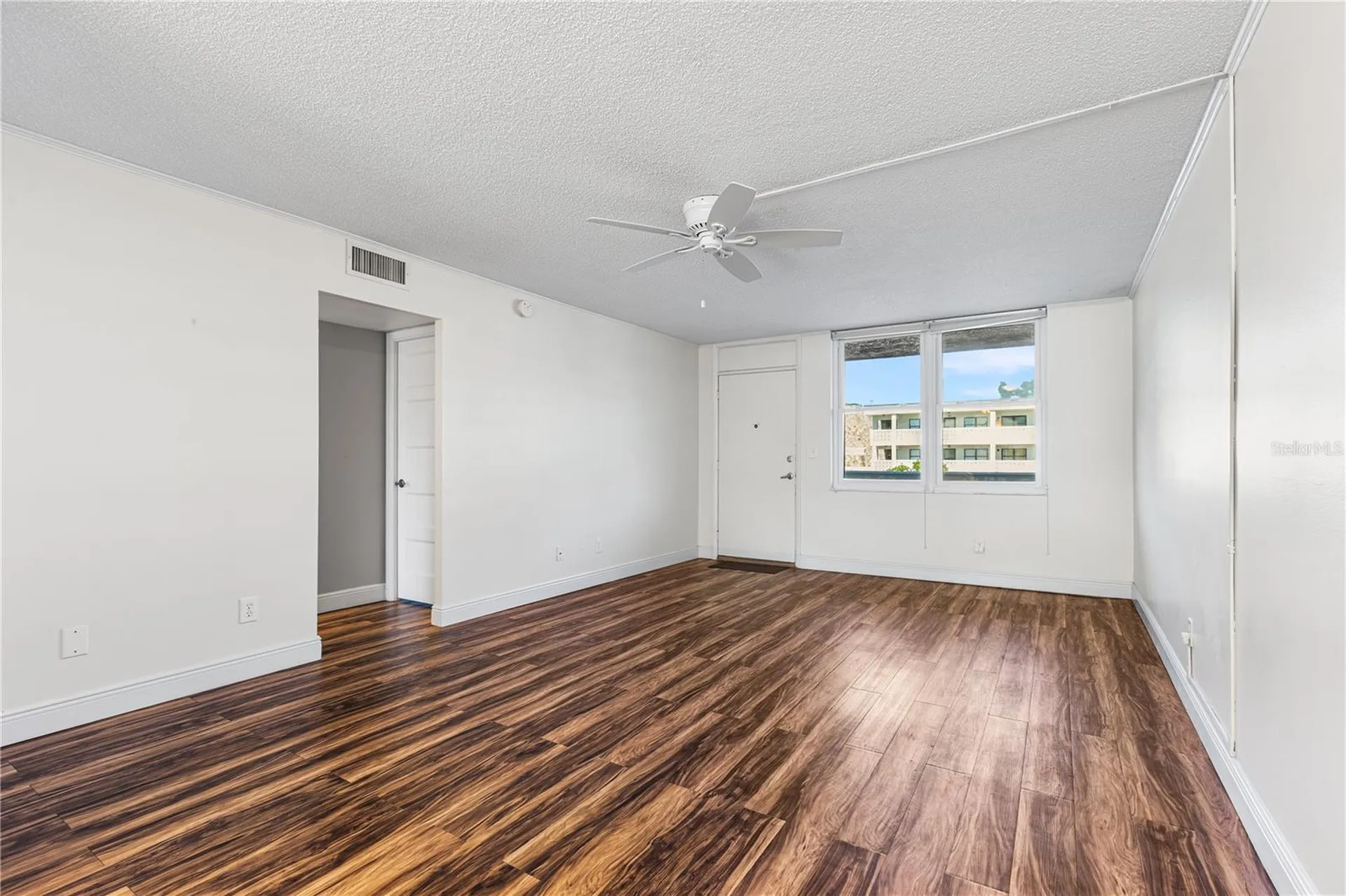 4915 Bay Street NE St Petersburg FL 33703