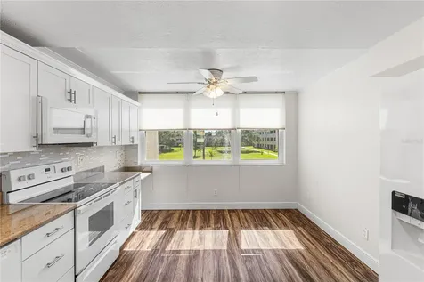 4915 Bay Street NE St Petersburg FL 33703