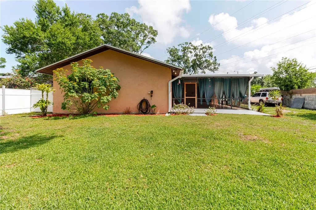 2276 Tamarron Terrace Palm Harbor FL 34683