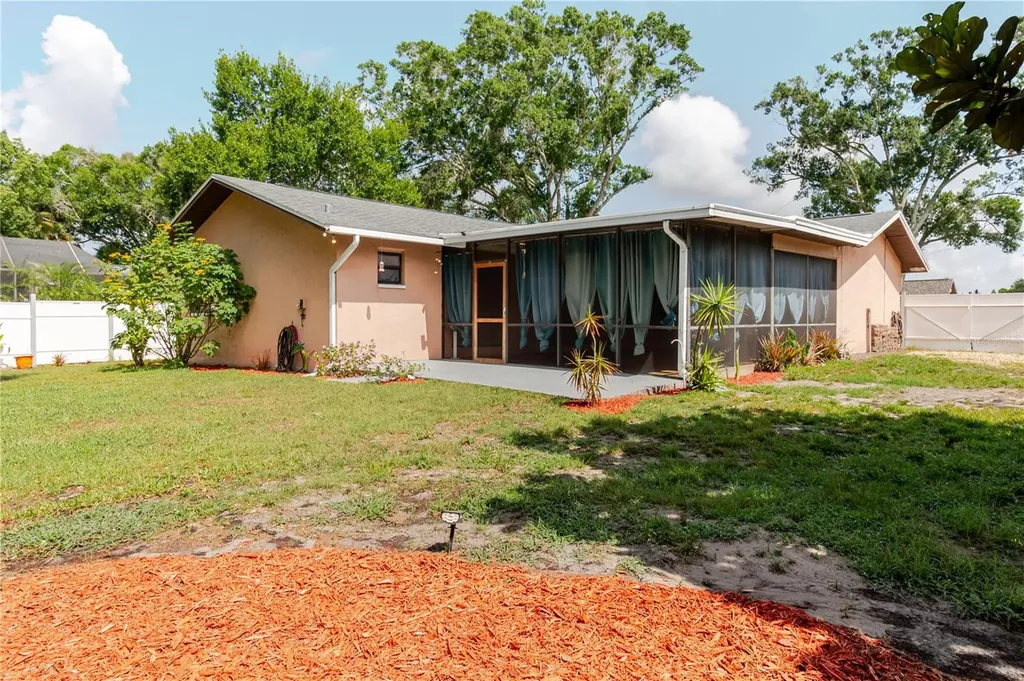 2276 Tamarron Terrace Palm Harbor FL 34683
