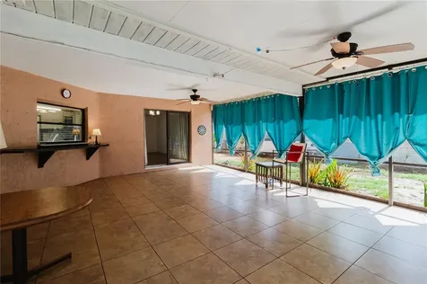 2276 Tamarron Terrace Palm Harbor FL 34683