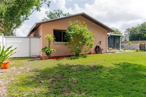 2276 Tamarron Terrace Palm Harbor FL 34683