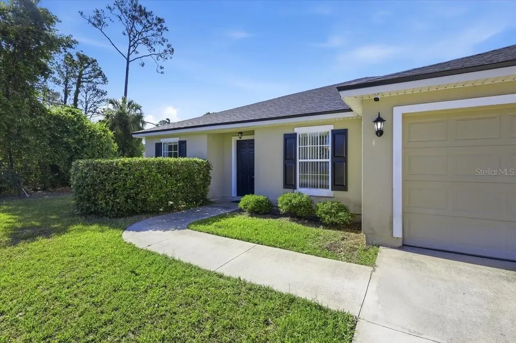 12 Llestone Path Palm Coast FL 32164