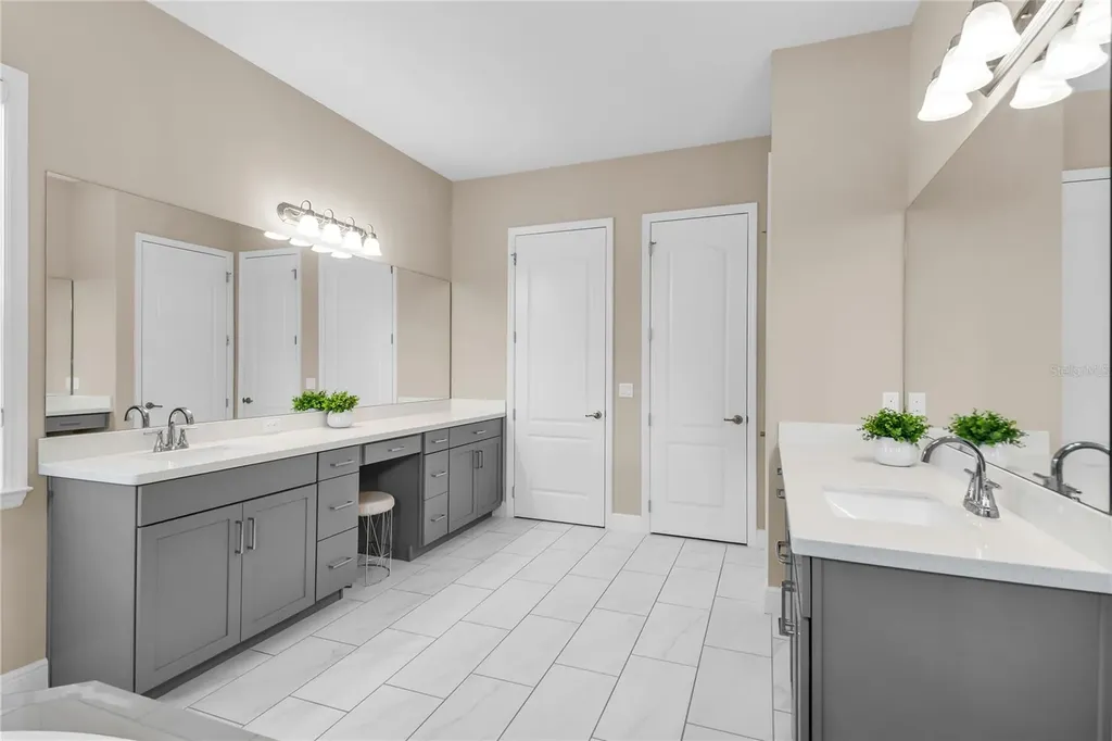 12521 Faraday Lane Orlando FL 32827