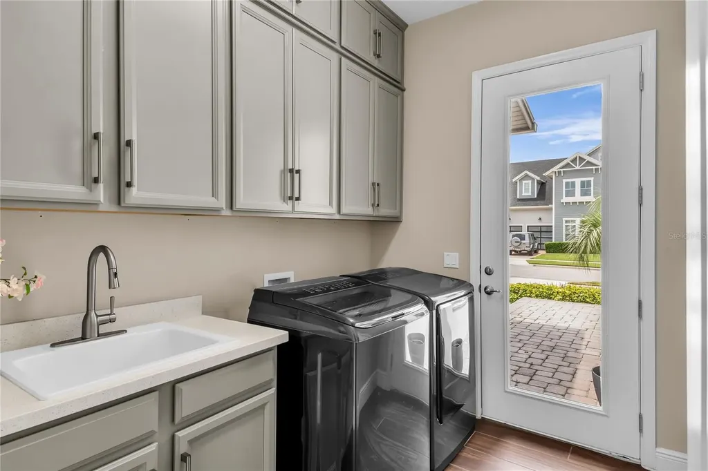12521 Faraday Lane Orlando FL 32827