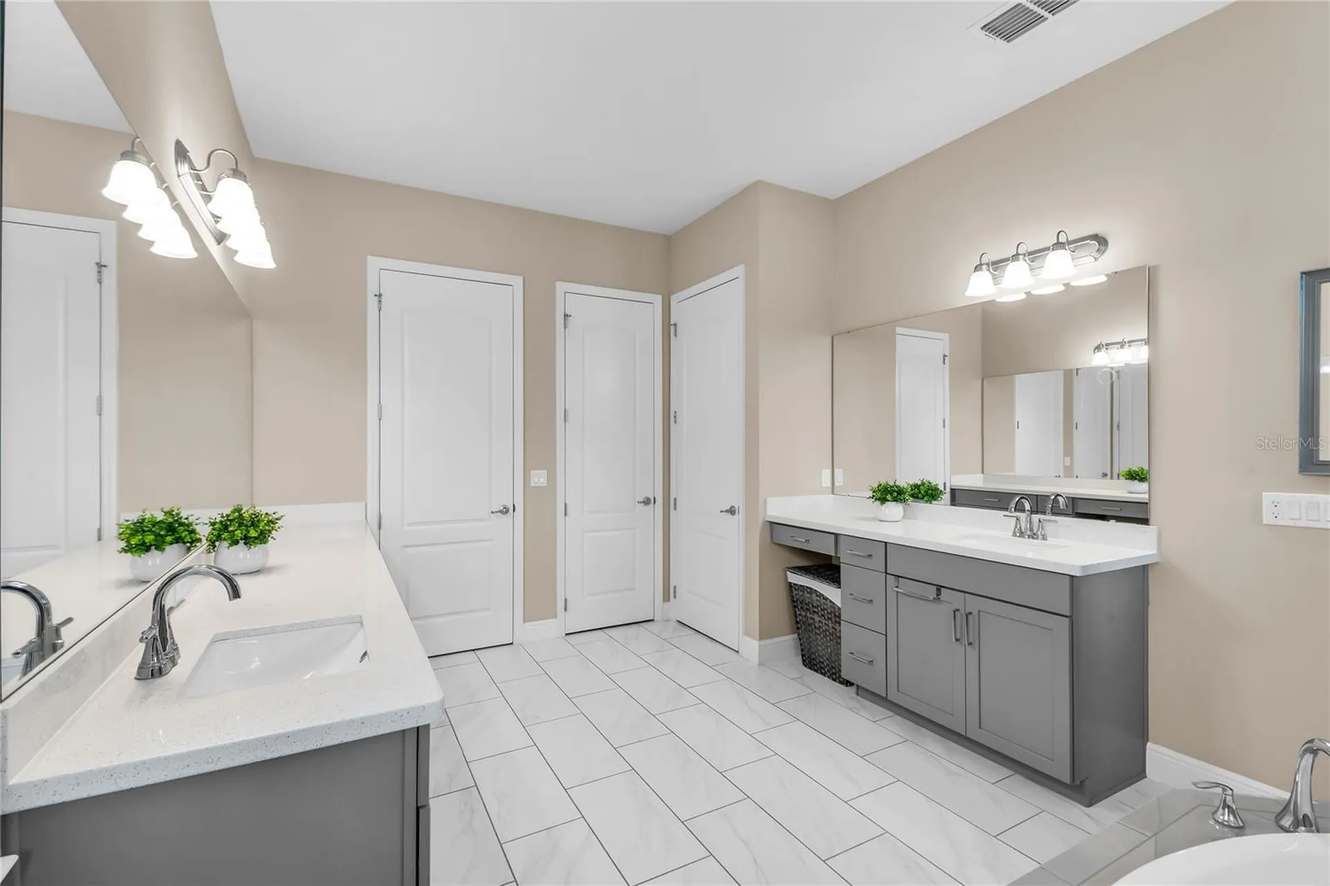12521 Faraday Lane Orlando FL 32827