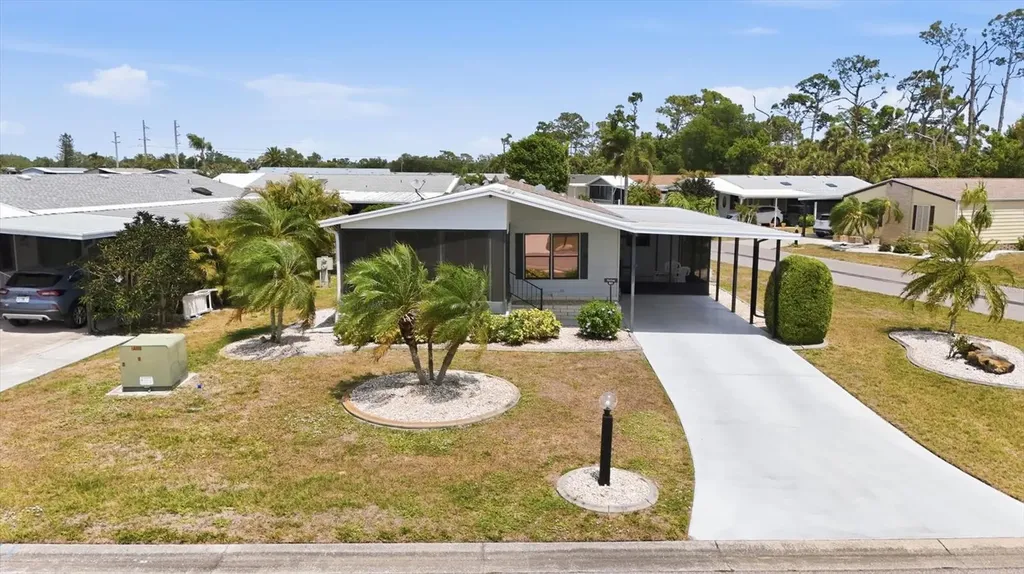 803 Tangerine Woods Boulevard Englewood FL 34223