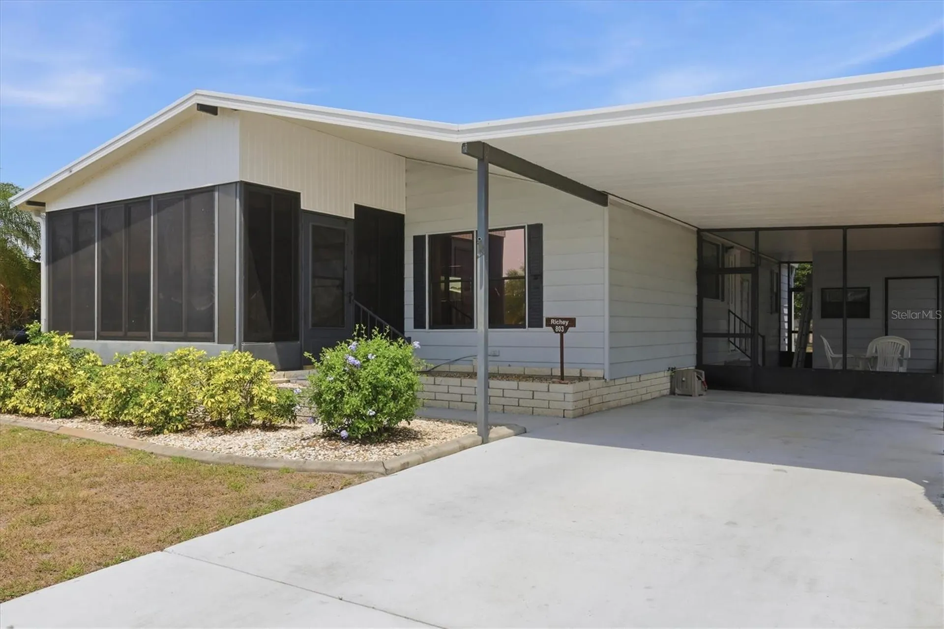 803 Tangerine Woods Boulevard Englewood FL 34223