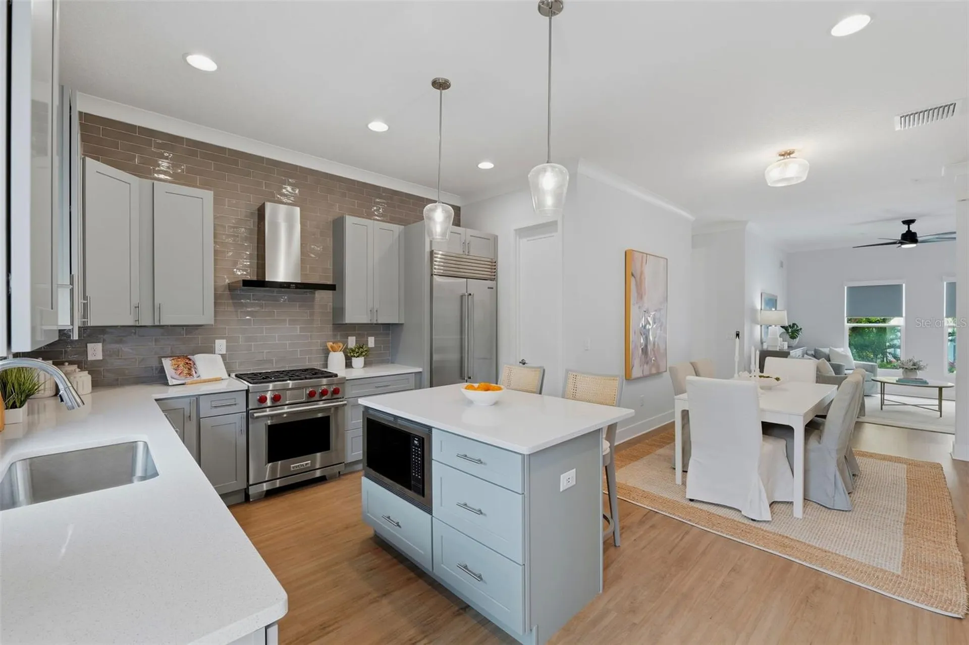 946 Highland Avenue Dunedin FL 34698
