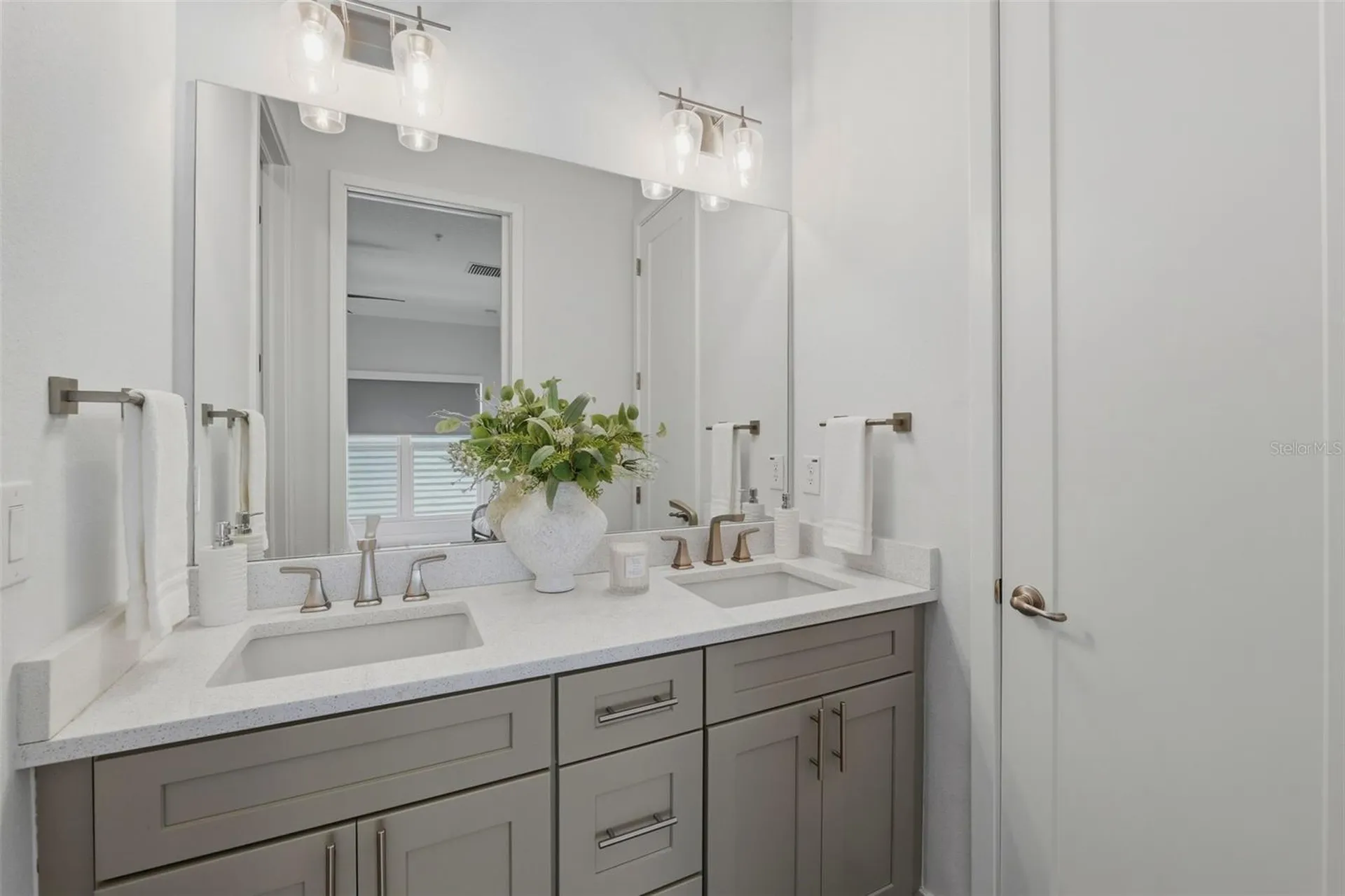 946 Highland Avenue Dunedin FL 34698