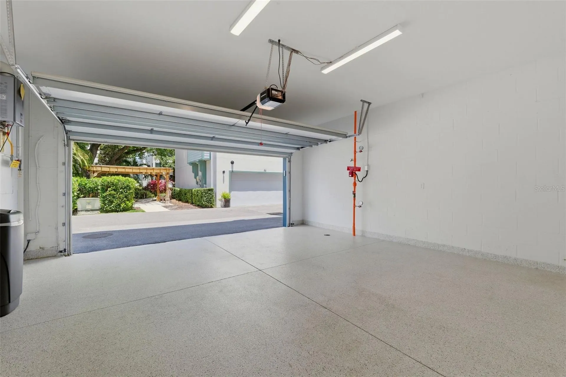946 Highland Avenue Dunedin FL 34698