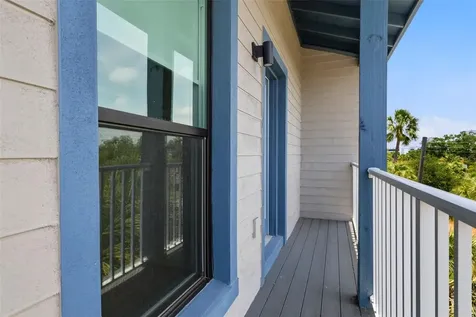 946 Highland Avenue Dunedin FL 34698