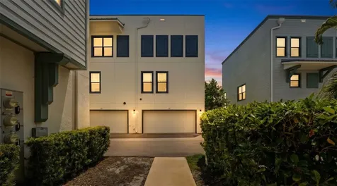 946 Highland Avenue Dunedin FL 34698