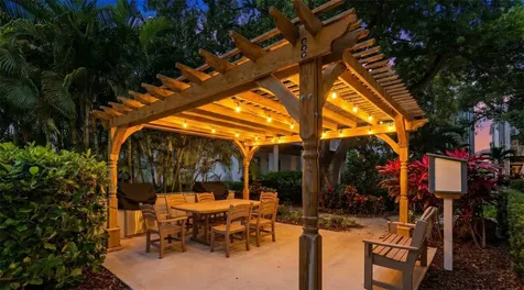 946 Highland Avenue Dunedin FL 34698