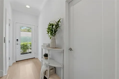 946 Highland Avenue Dunedin FL 34698