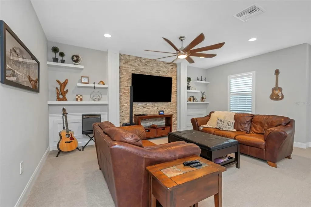 4042 Woodland Retreat Boulevard New Port Richey FL 34655
