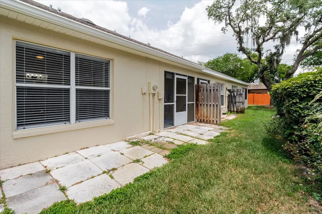682 Green Valley Road Palm Harbor FL 34683