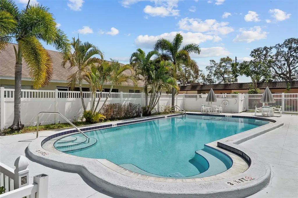 682 Green Valley Road Palm Harbor FL 34683