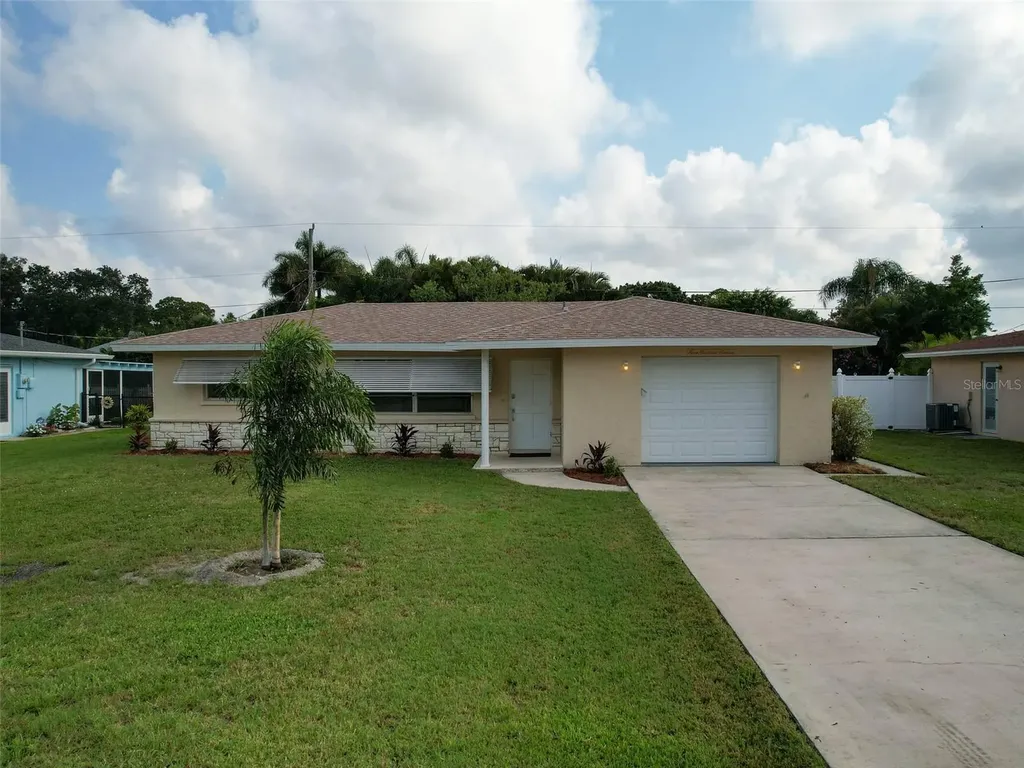 916 Gillespie Street Englewood FL 34223