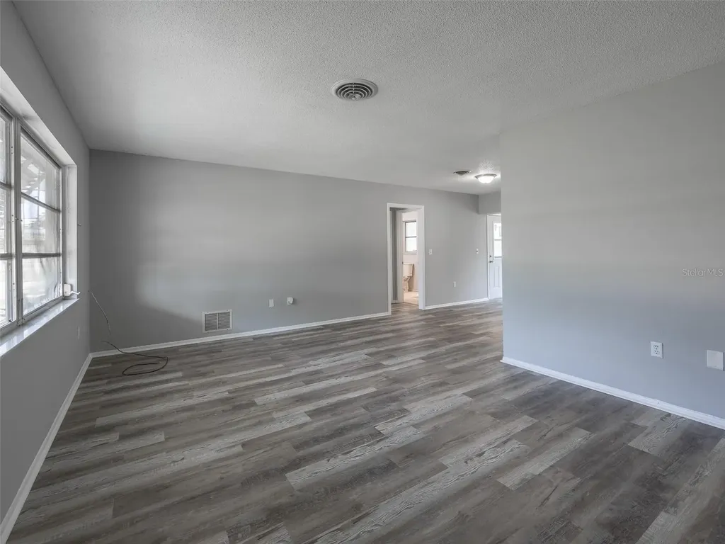916 Gillespie Street Englewood FL 34223