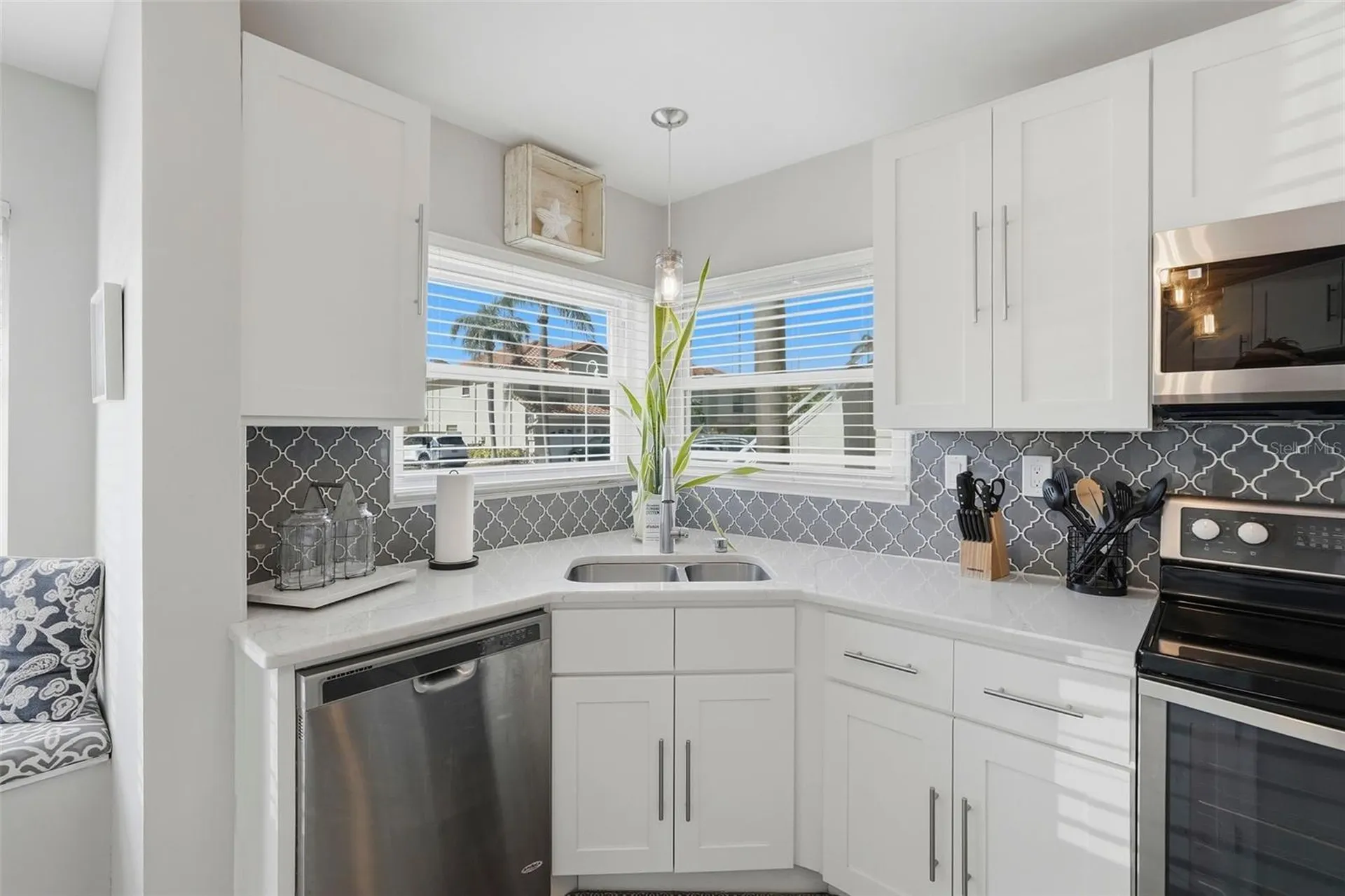 6151 Bahia Del Mar Boulevard St Petersburg FL 33715