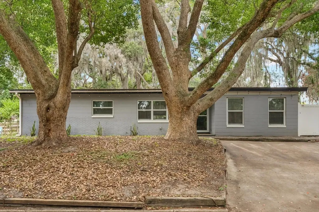 107 E Lauren Court Casselberry FL 32730