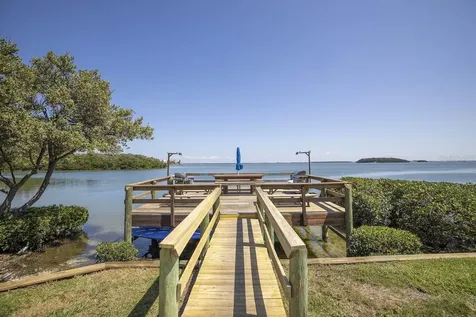 1515 Pinellas Bayway S St Petersburg FL 33715