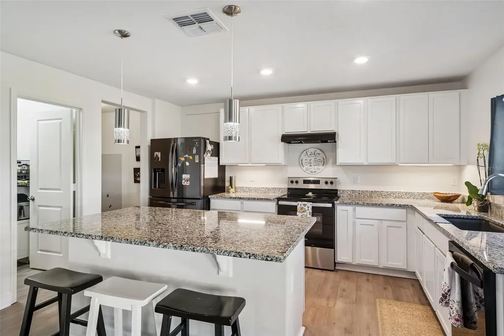 1841 Wilson Prairie Circle Groveland FL 34736