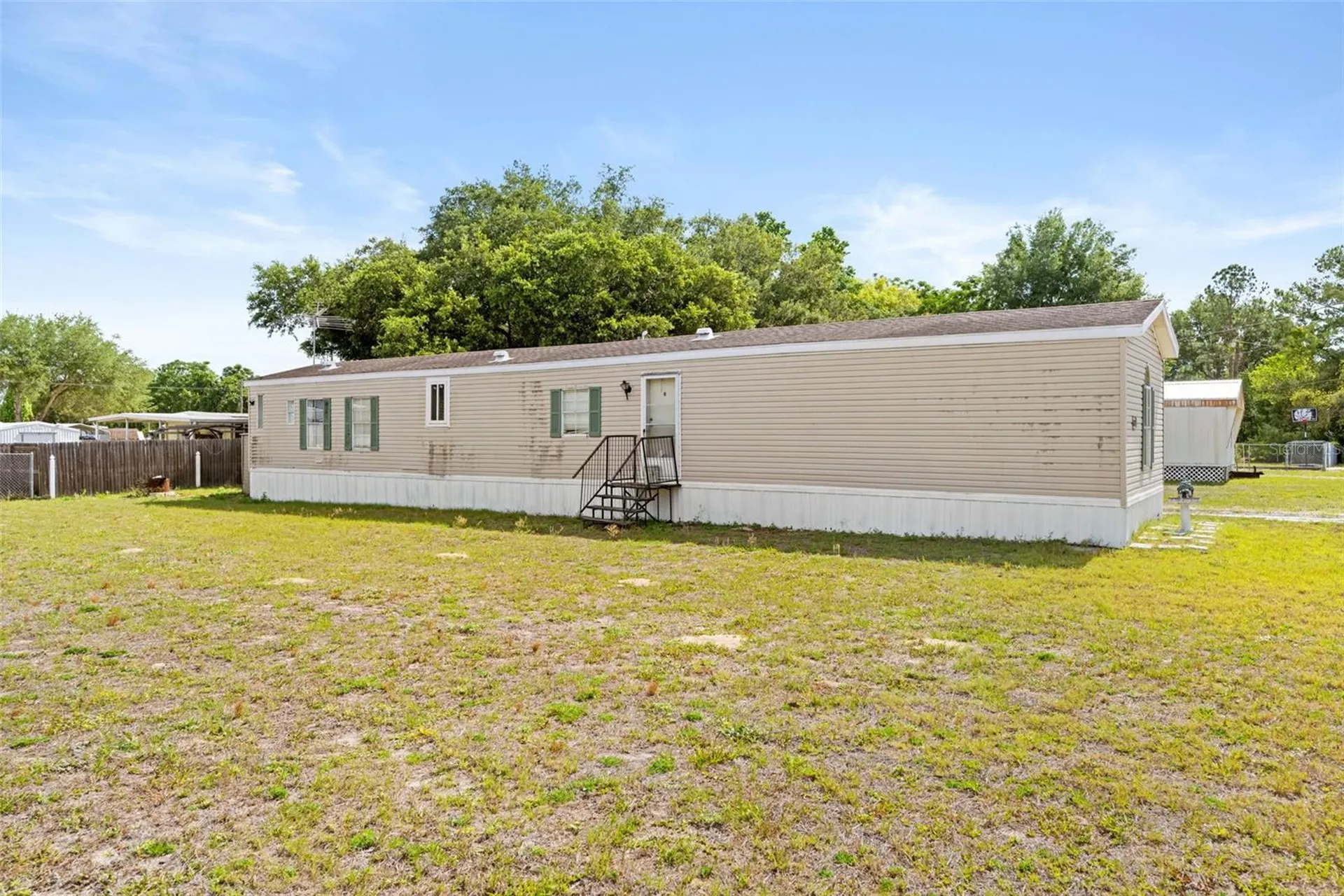 16127 Narrow Street Brooksville FL 34604