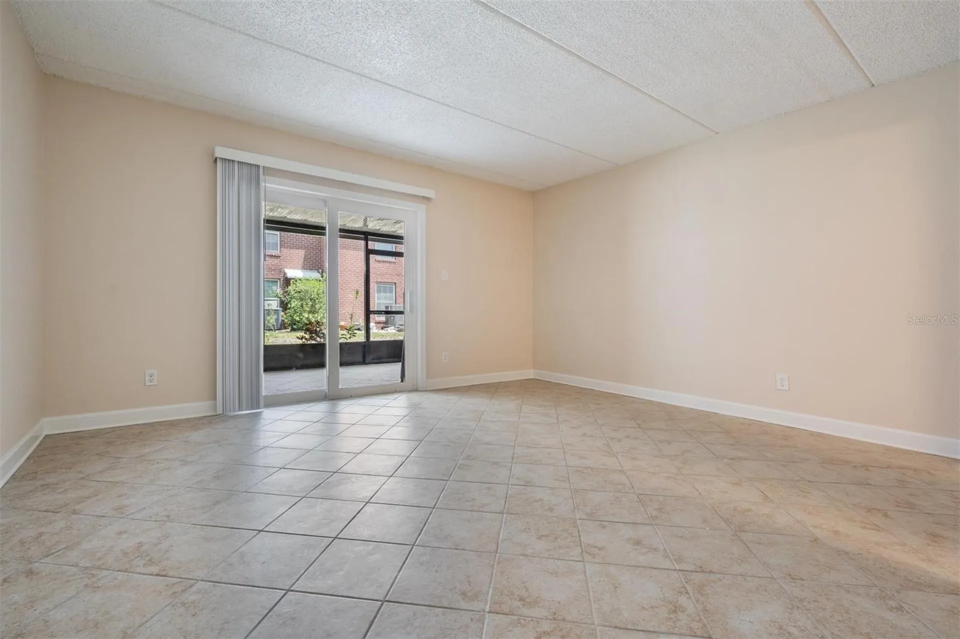 8565 12th Way N St Petersburg FL 33702