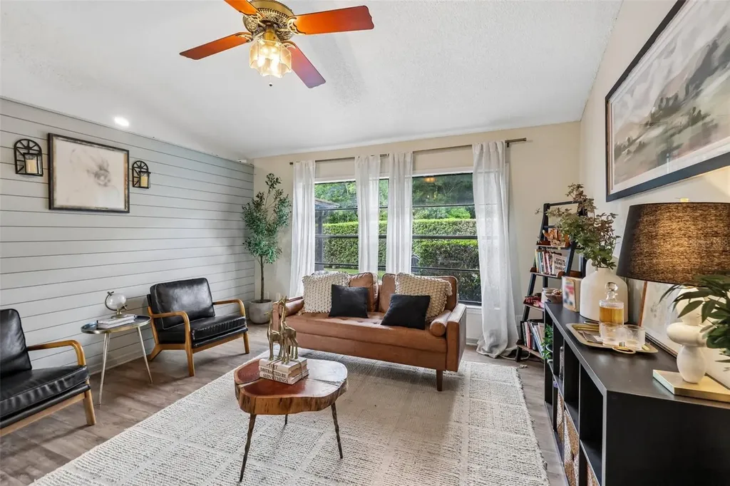 4866 Red Bay Drive Orlando FL 32829