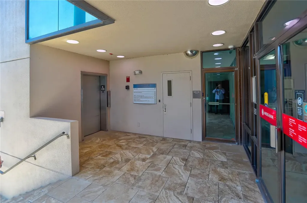 1118 S Orange Avenue Orlando FL 32806