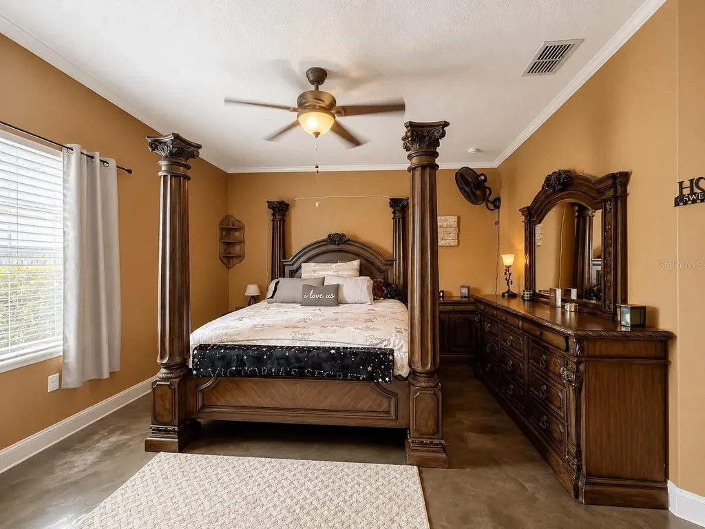 1012 SW 242nd Terrace Newberry FL 32669