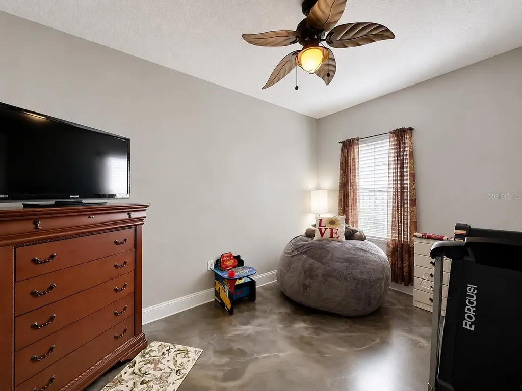 1012 SW 242nd Terrace Newberry FL 32669