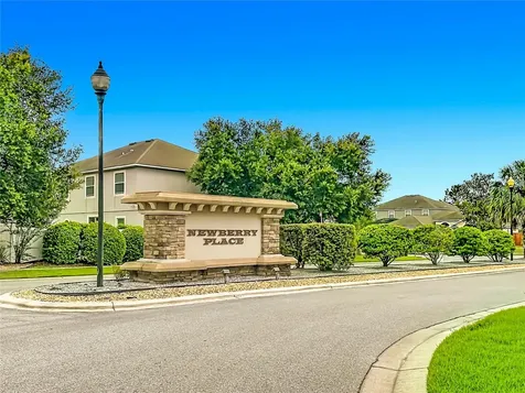 1012 SW 242nd Terrace Newberry FL 32669