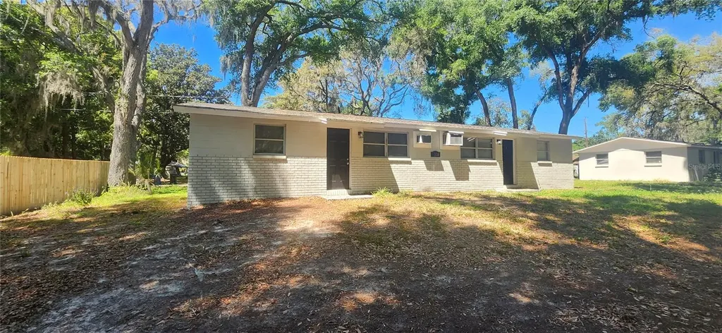 5320 Pine Street Seffner FL 33584