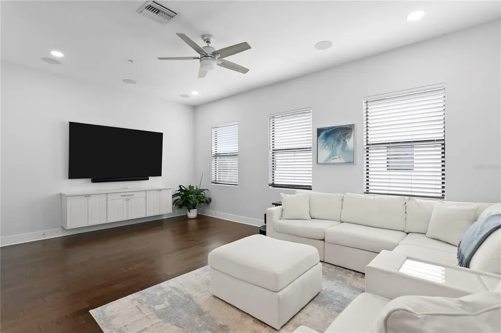 2511 N Grady Avenue Tampa FL 33607