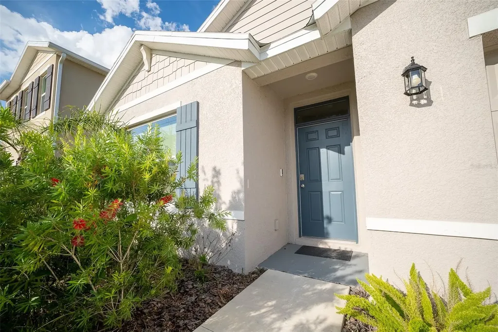 8318 Claw Glades Loop Wesley Chapel FL 33545