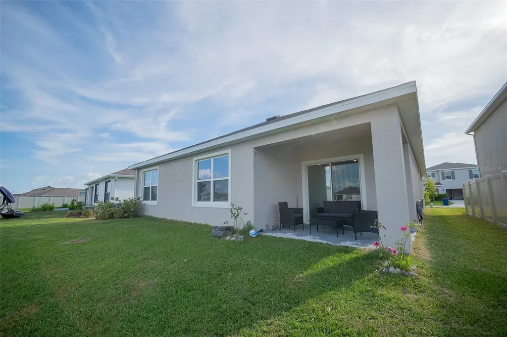 8318 Claw Glades Loop Wesley Chapel FL 33545
