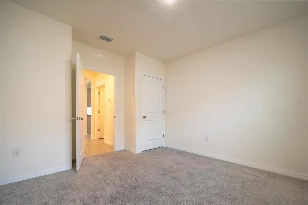 8318 Claw Glades Loop Wesley Chapel FL 33545