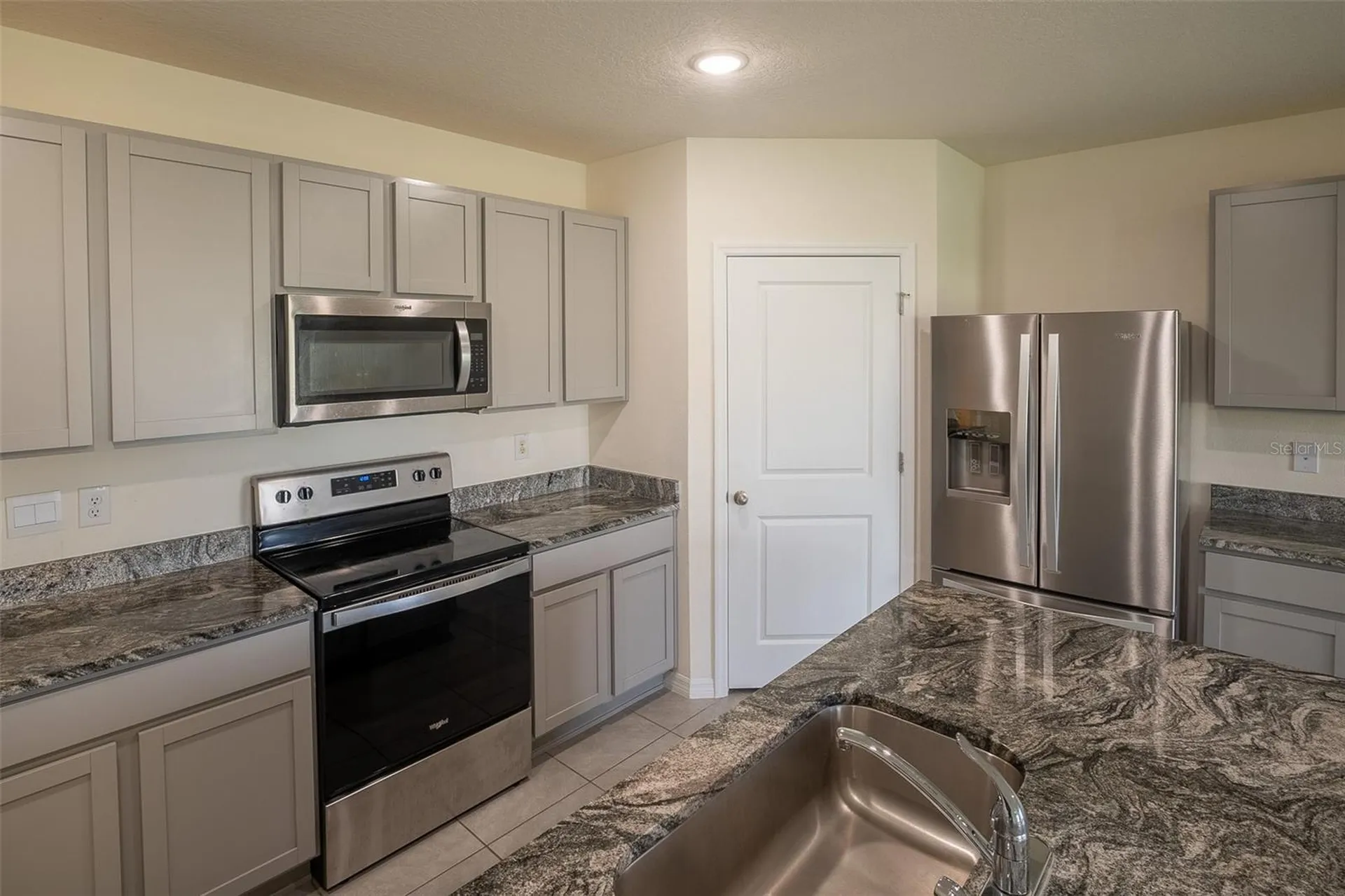 8318 Claw Glades Loop Wesley Chapel FL 33545